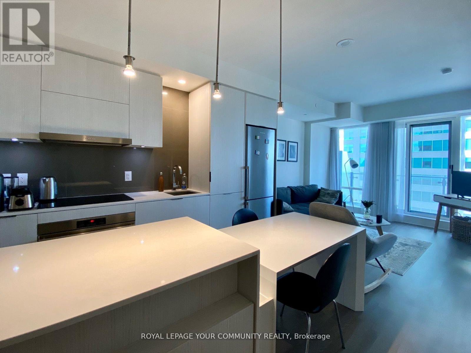 2812 - 1 Bloor Street E, Toronto, Ontario M4W 0A9 - Photo 2 - C13578202