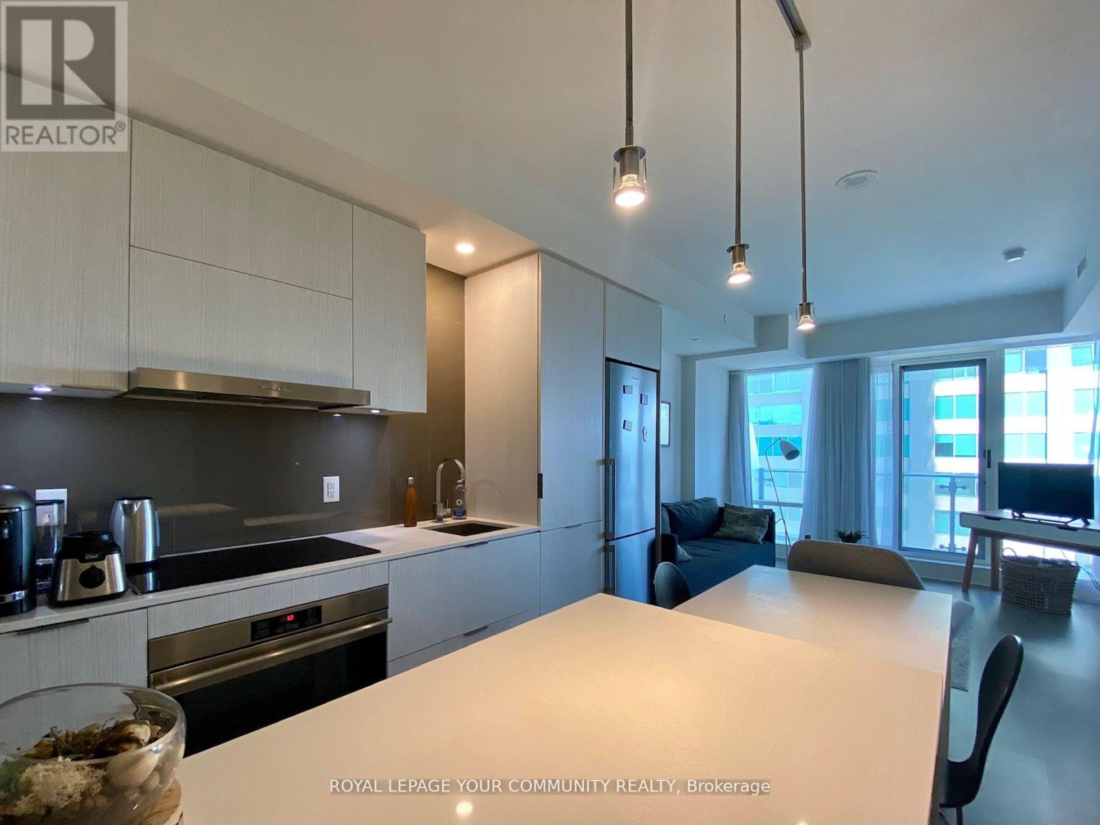 2812 - 1 Bloor Street E, Toronto, Ontario M4W 0A9 - Photo 3 - C13578202