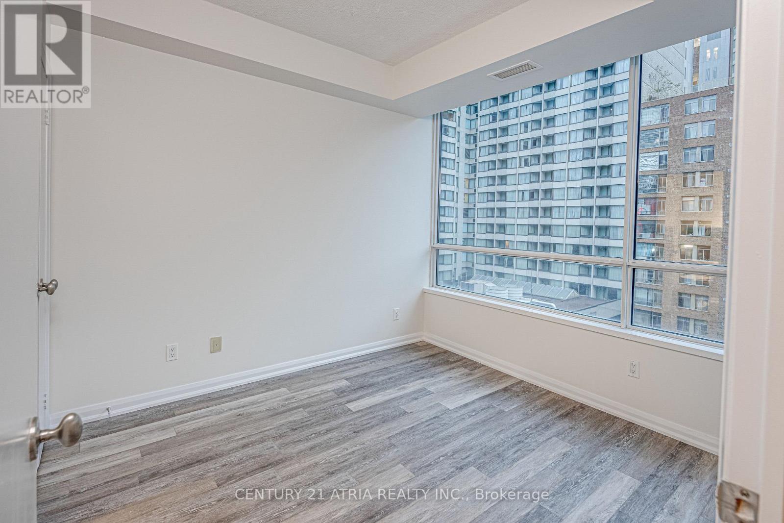 1117 - 111 ELIZABETH STREET