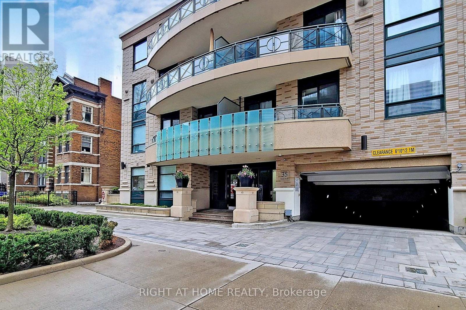 709 - 35 Hayden Street, Toronto, Ontario M4Y 3C3 - Photo 2 - C13578266