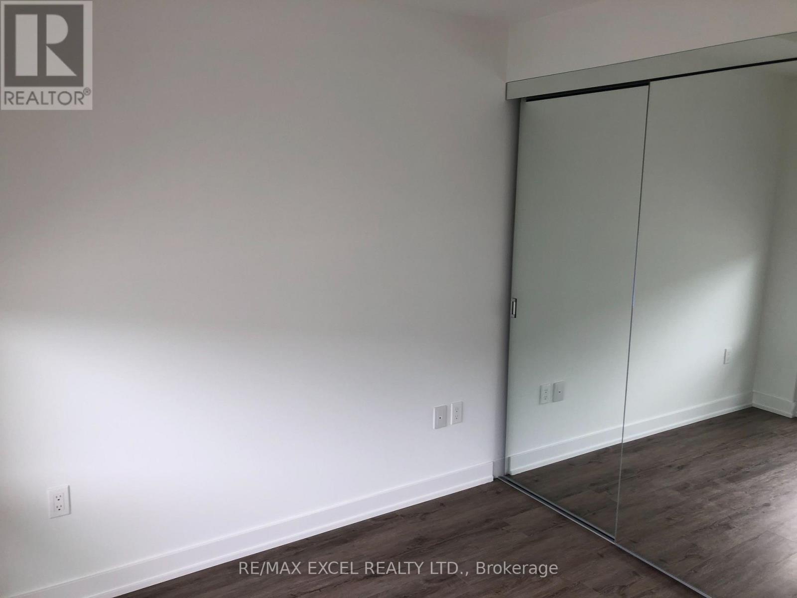 1303 - 15 Queens Quay E, Toronto (Waterfront Communities), Ontario  M5E 0A4 - Photo 8 - C13578312