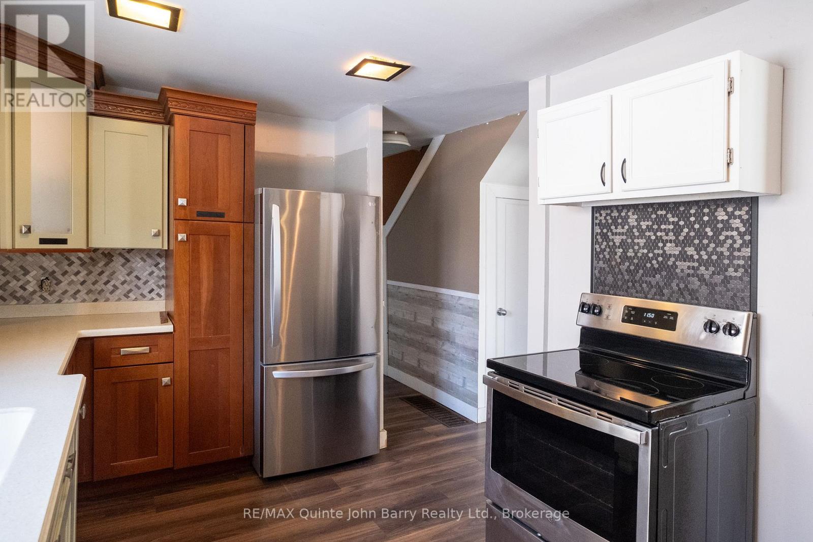 14 Harriet Street, Quinte West (Trenton Ward), Ontario  K8V 4L4 - Photo 4 - X13578260