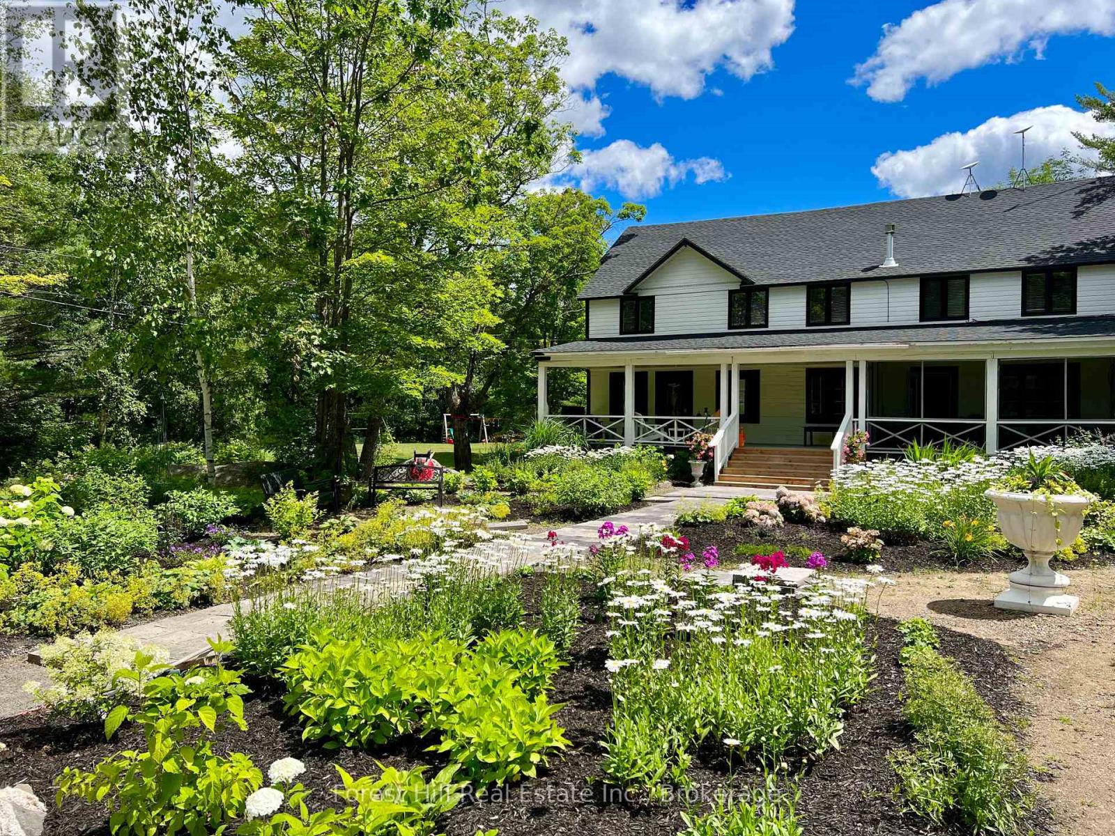 1040 Walker Lake Drive, Lake Of Bays, Ontario  P1H 2J6 - Photo 2 - X13578400