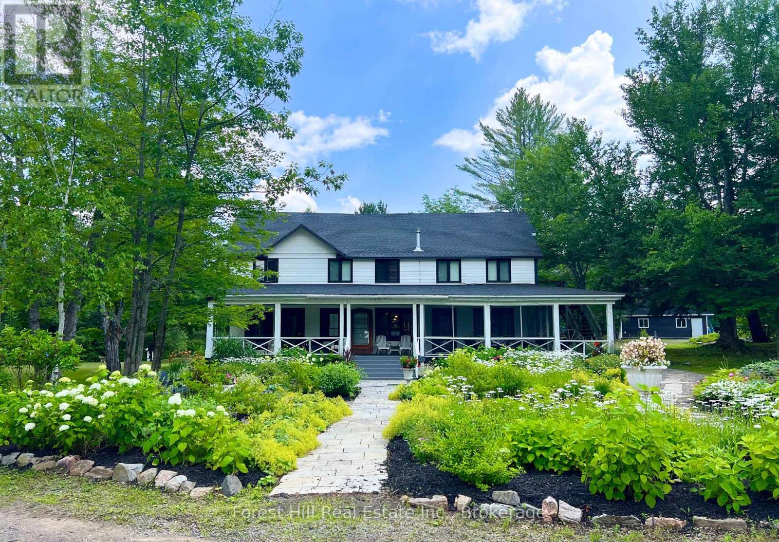 1040 Walker Lake Drive, Lake Of Bays, Ontario  P1H 2J6 - Photo 3 - X13578400