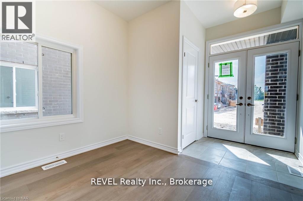 77 Renfrew Trail, Welland, Ontario  L3C 0K2 - Photo 4 - X13578298