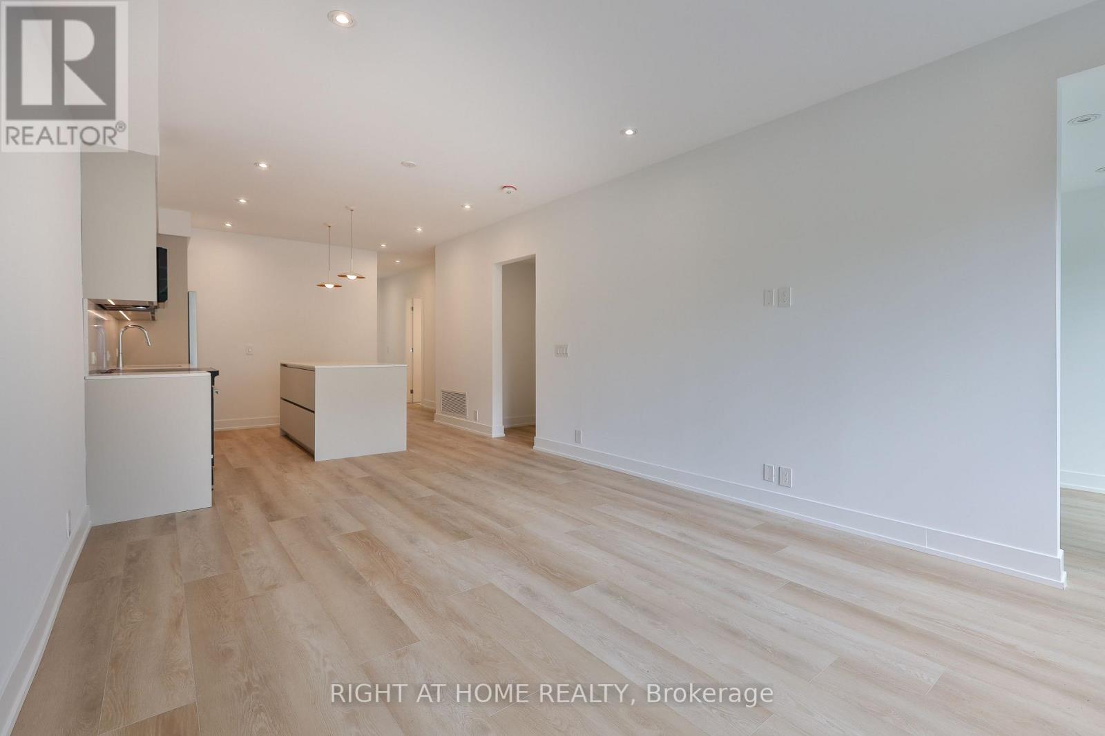 2 - 266 Indian Grove, Toronto, Ontario  M6P 2H5 - Photo 4 - W13578210
