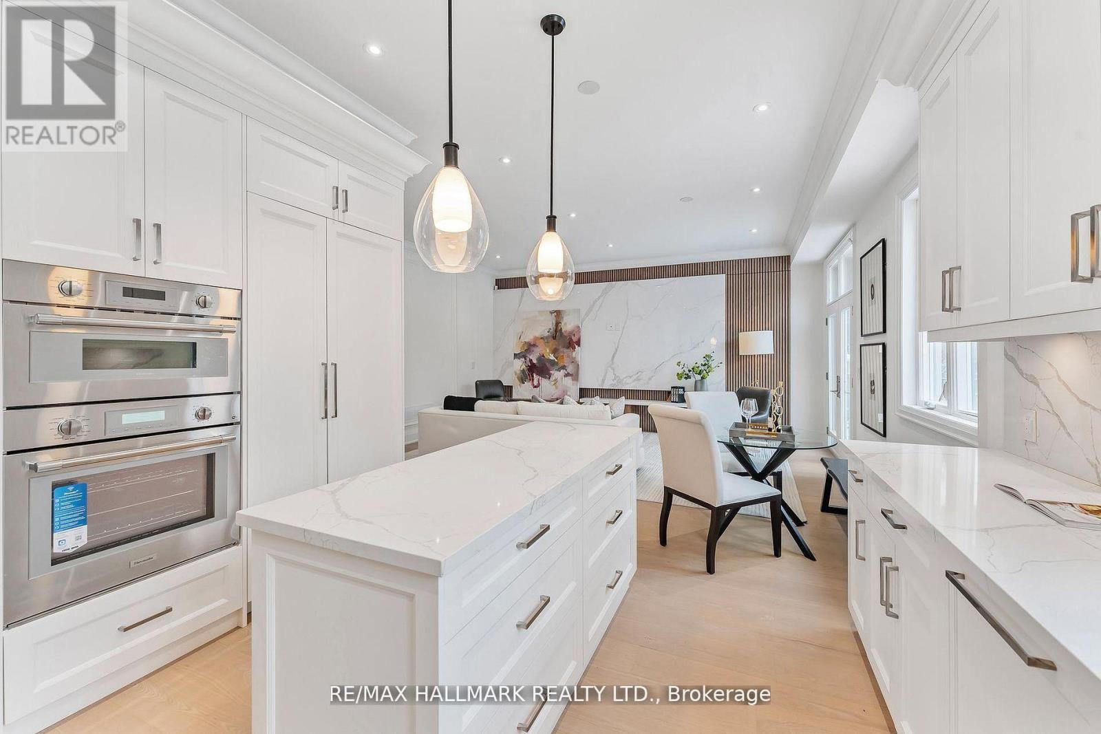 Main & 2nd Floor - 42 Agar Crescent, Toronto, Ontario  M9B 5A6 - Photo 21 - W13578240