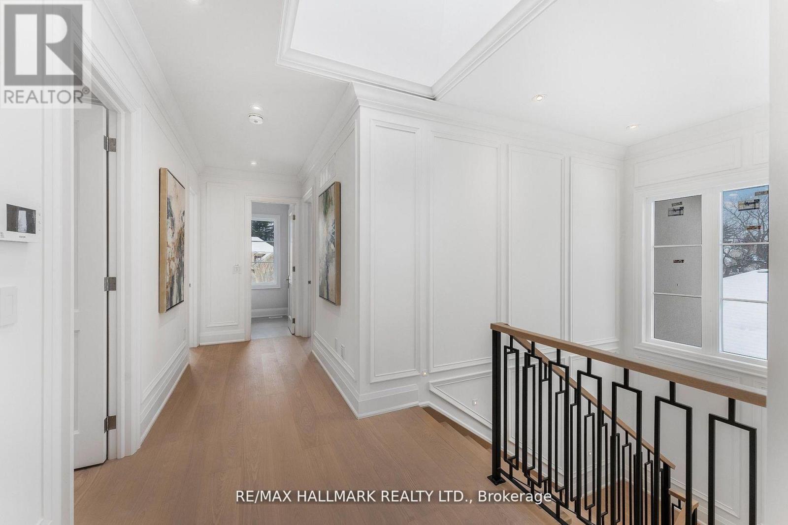 Main & 2nd Floor - 42 Agar Crescent, Toronto, Ontario  M9B 5A6 - Photo 26 - W13578240