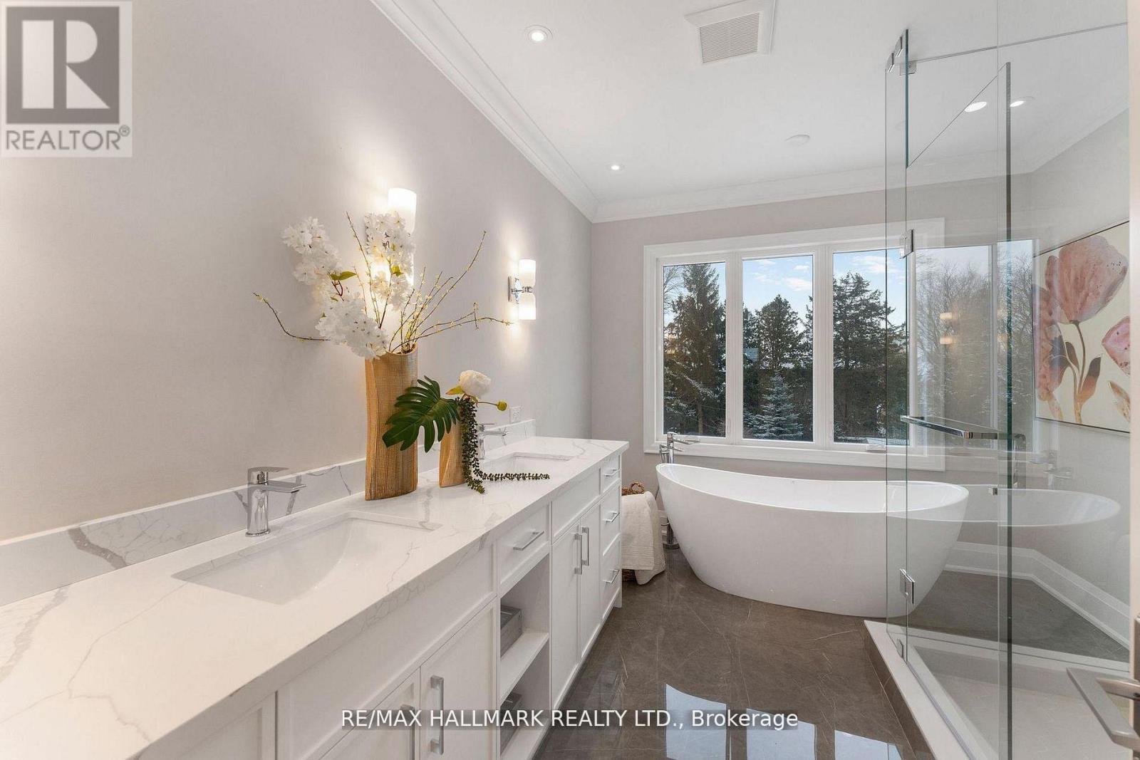 Main & 2nd Floor - 42 Agar Crescent, Toronto, Ontario  M9B 5A6 - Photo 30 - W13578240