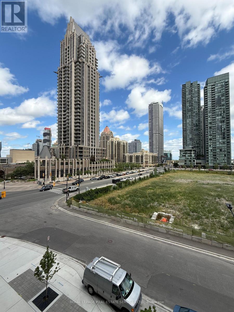 312 - 430 Square One Drive, Mississauga, Ontario  L5B 0L6 - Photo 9 - W13578256