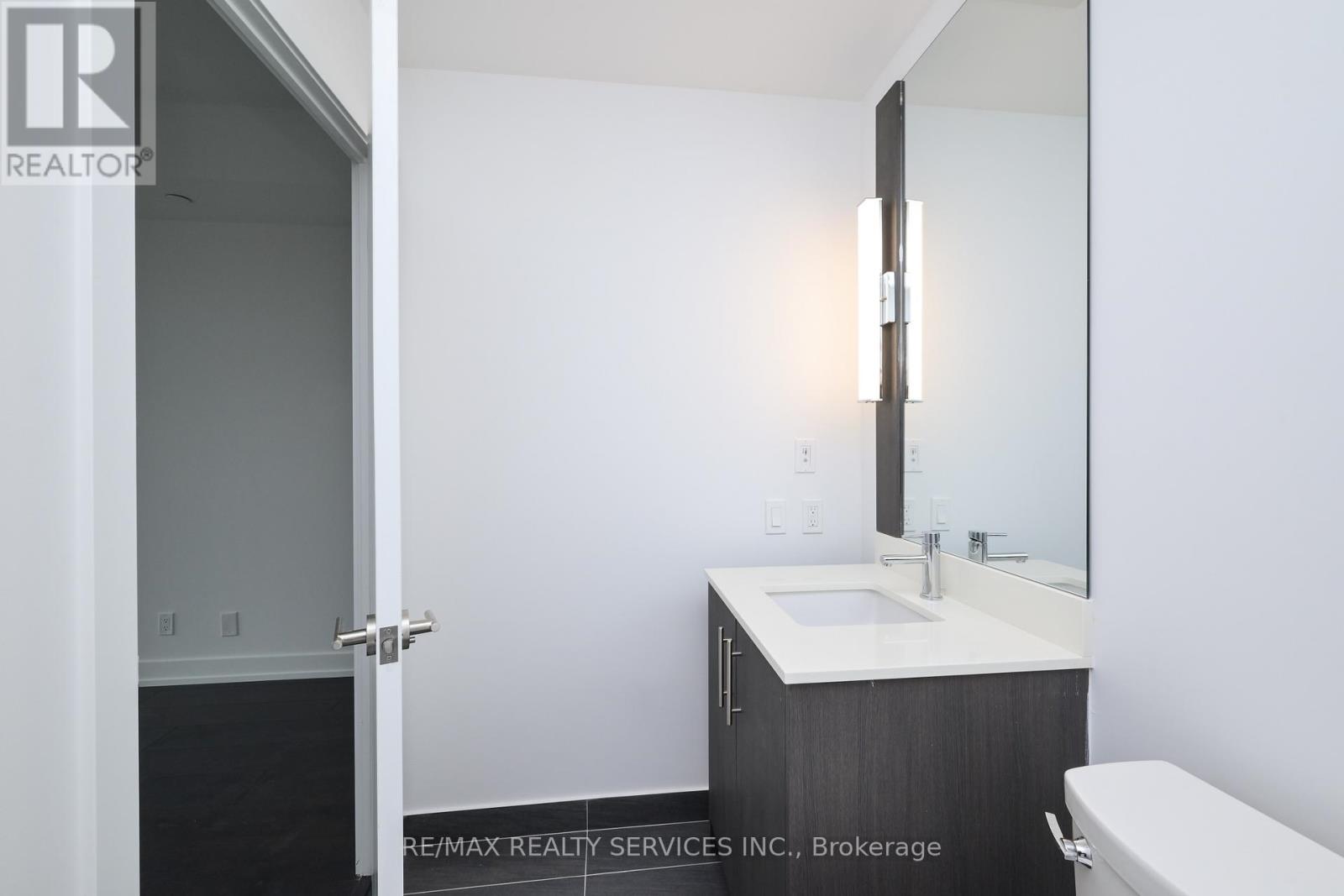 1110n - 225 Veterans Drive, Brampton, Ontario  L7A 5L7 - Photo 19 - W13578384