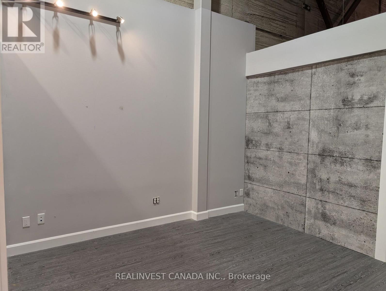 38 - 411 Four Valley Drive, Vaughan, Ontario  L4K 5Y8 - Photo 8 - N12831798