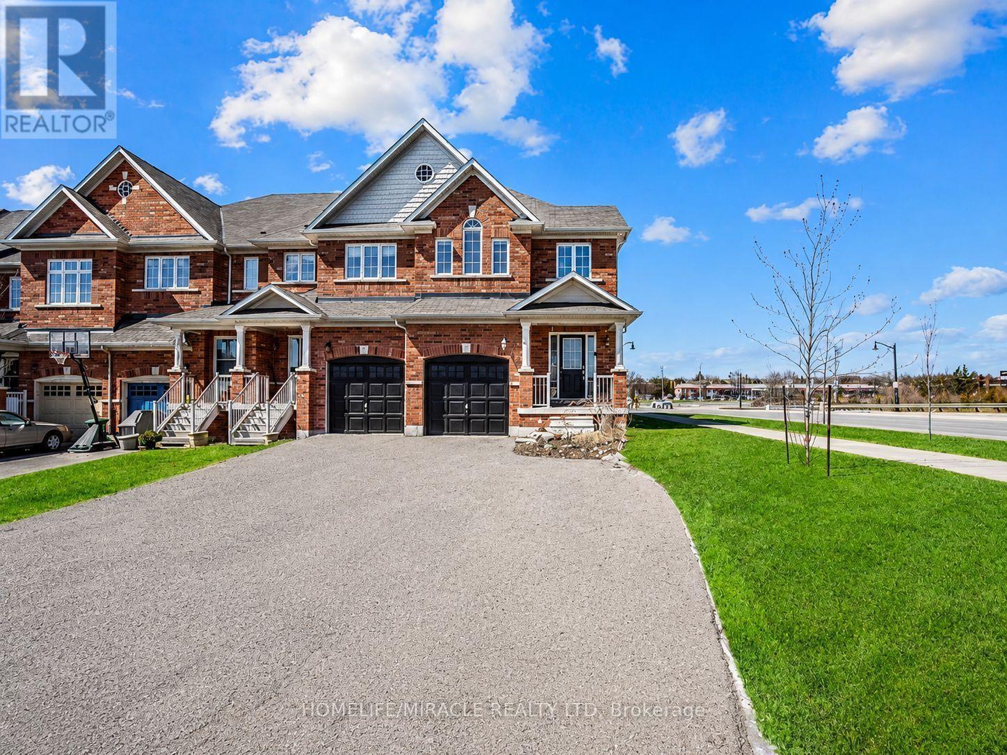 15 MCPHAIL PLACE, Hamilton, Ontario
