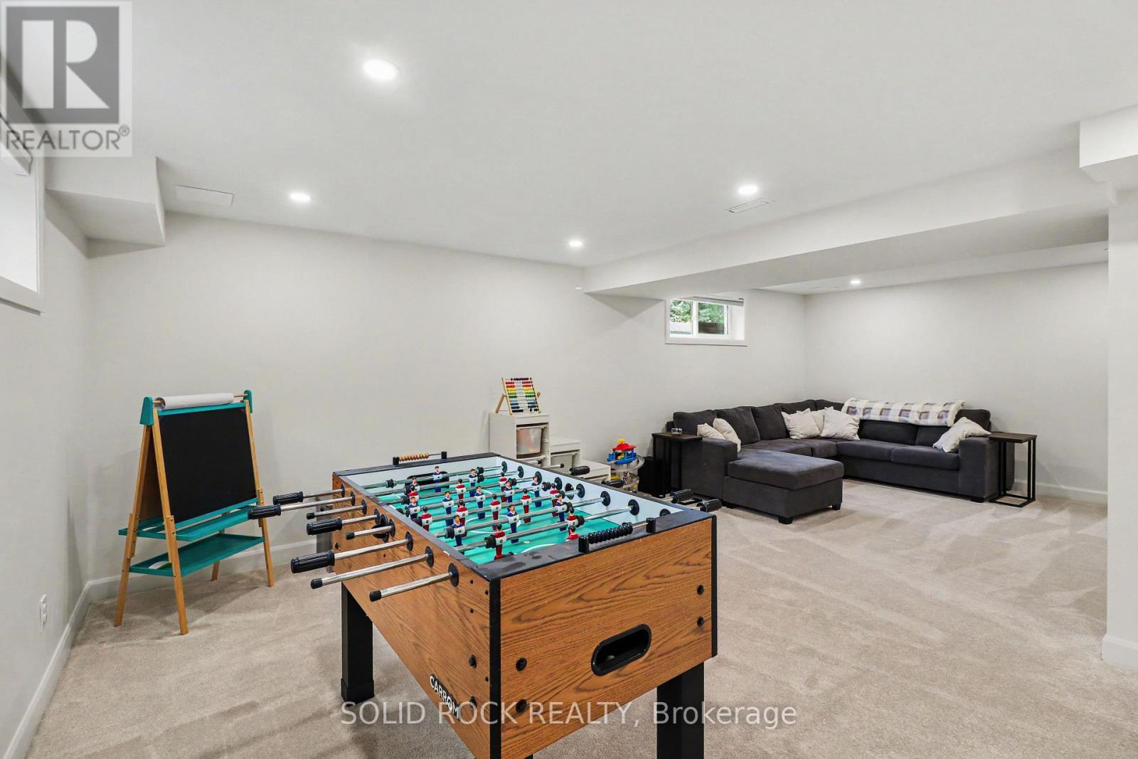 939 Como Crescent, Ottawa, Ontario  K4A 3Z7 - Photo 38 - X13576762