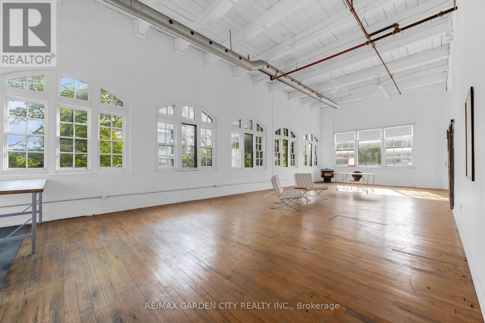Loft - 468 Cumberland Avenue, Hamilton, Ontario  L8M 3M5 - Photo 6 - X13578206