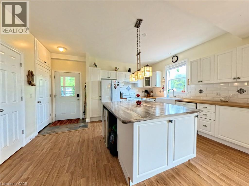244 Riverview Drive, Alban, Ontario  P0M 1A0 - Photo 8 - 40849218