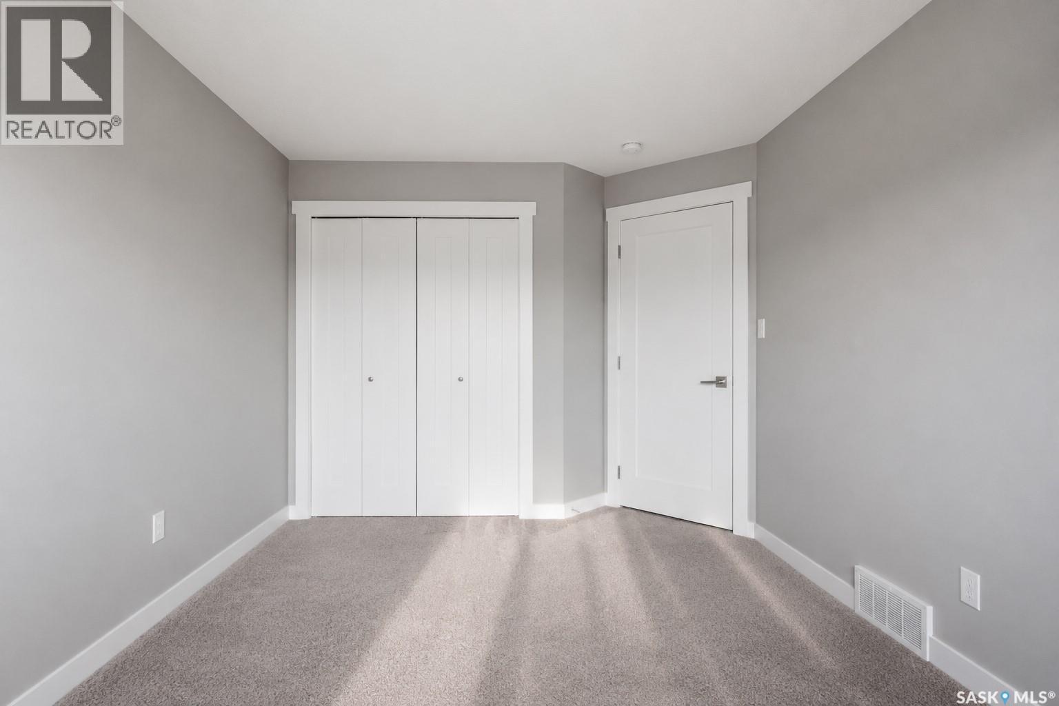 3271 Green Brook Road, Regina, Saskatchewan  S4V 3R3 - Photo 27 - SK042941