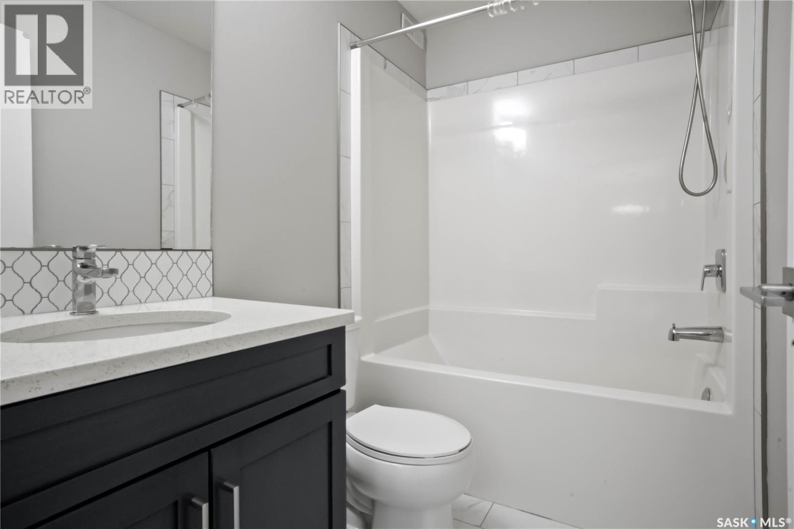 3271 Green Brook Road, Regina, Saskatchewan  S4V 3R3 - Photo 30 - SK042941