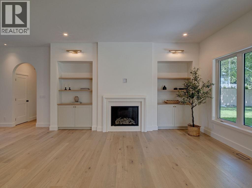 414 Solaz Place, Gibsons, British Columbia  V0N 1V5 - Photo 13 - R3131535
