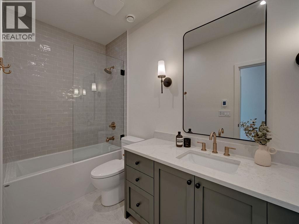 414 Solaz Place, Gibsons, British Columbia  V0N 1V5 - Photo 25 - R3131535