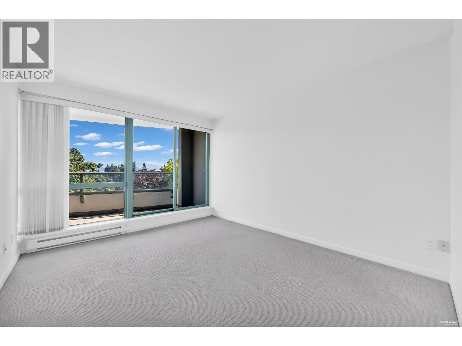807 6611 Southoaks Crescent, Burnaby, British Columbia  V5E 4L5 - Photo 6 - R3145906