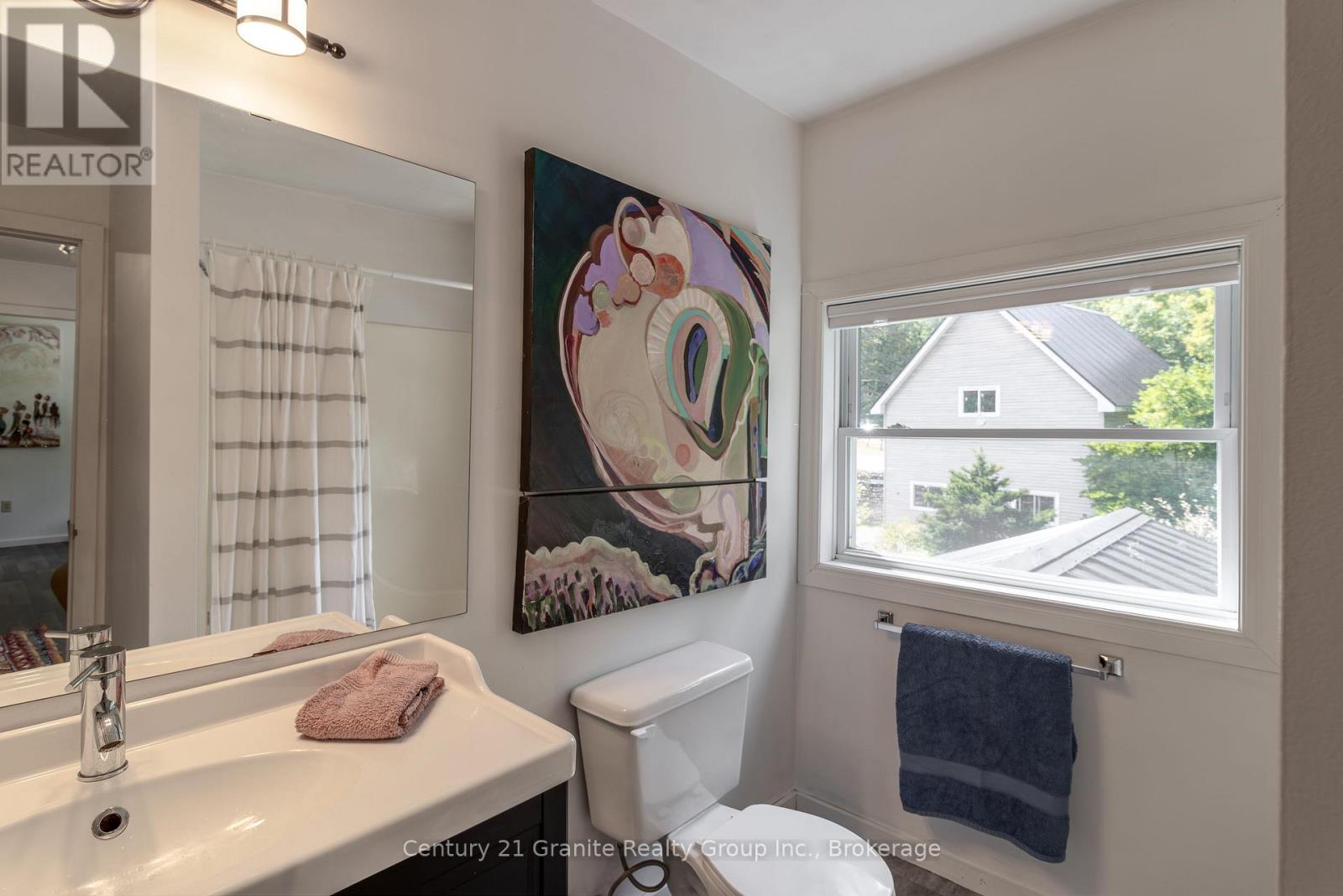 2029 Little Hawk Lake Road, Algonquin Highlands, Ontario  K0M 1S0 - Photo 41 - X12928426