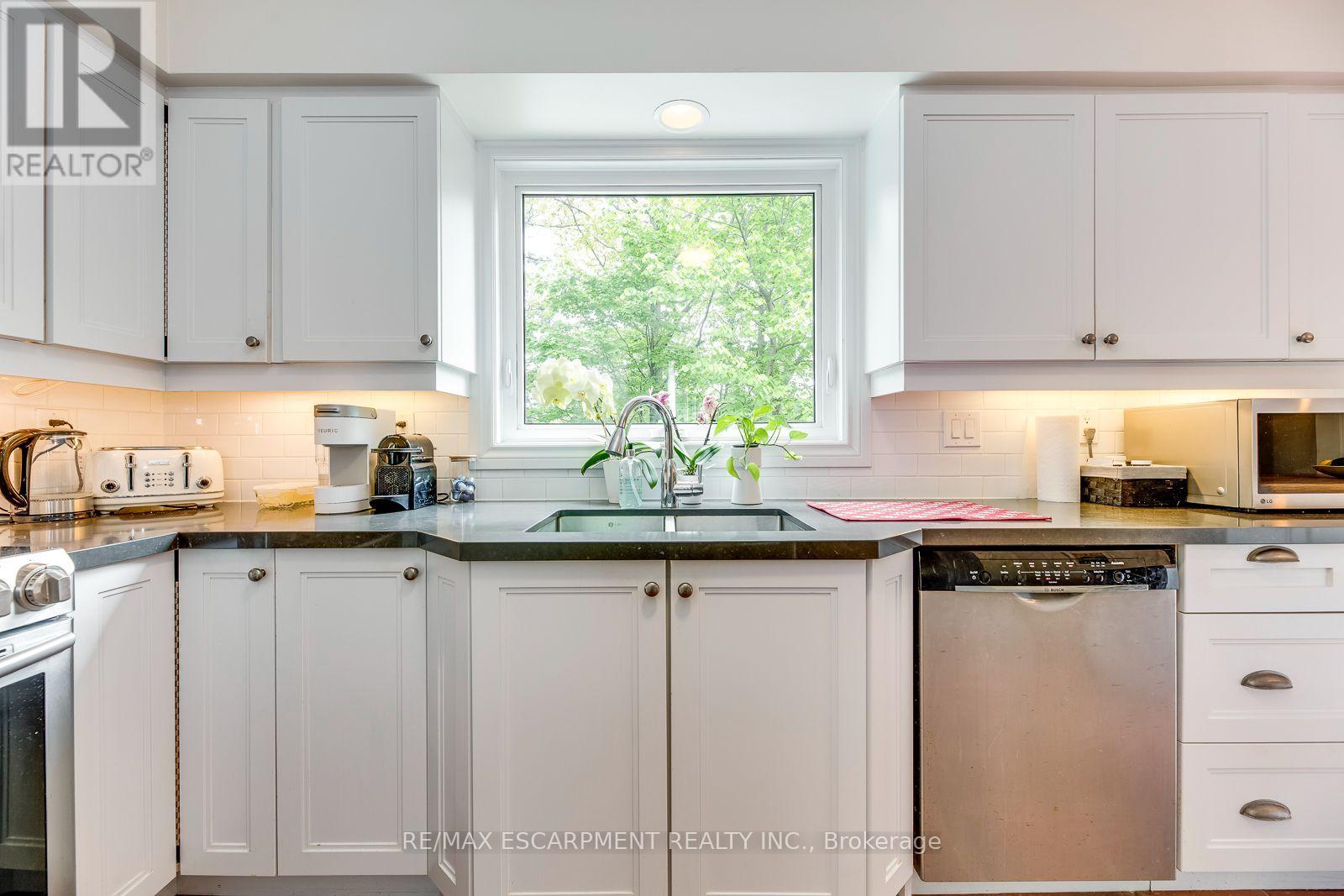 1239 White Lane, Oakville, Ontario  L6M 2T7 - Photo 24 - W13569804