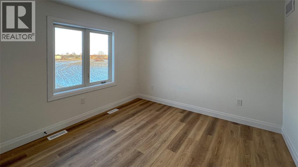 701 Nicolina Way, Sarnia, Ontario  N7S 0B2 - Photo 21 - 26017227