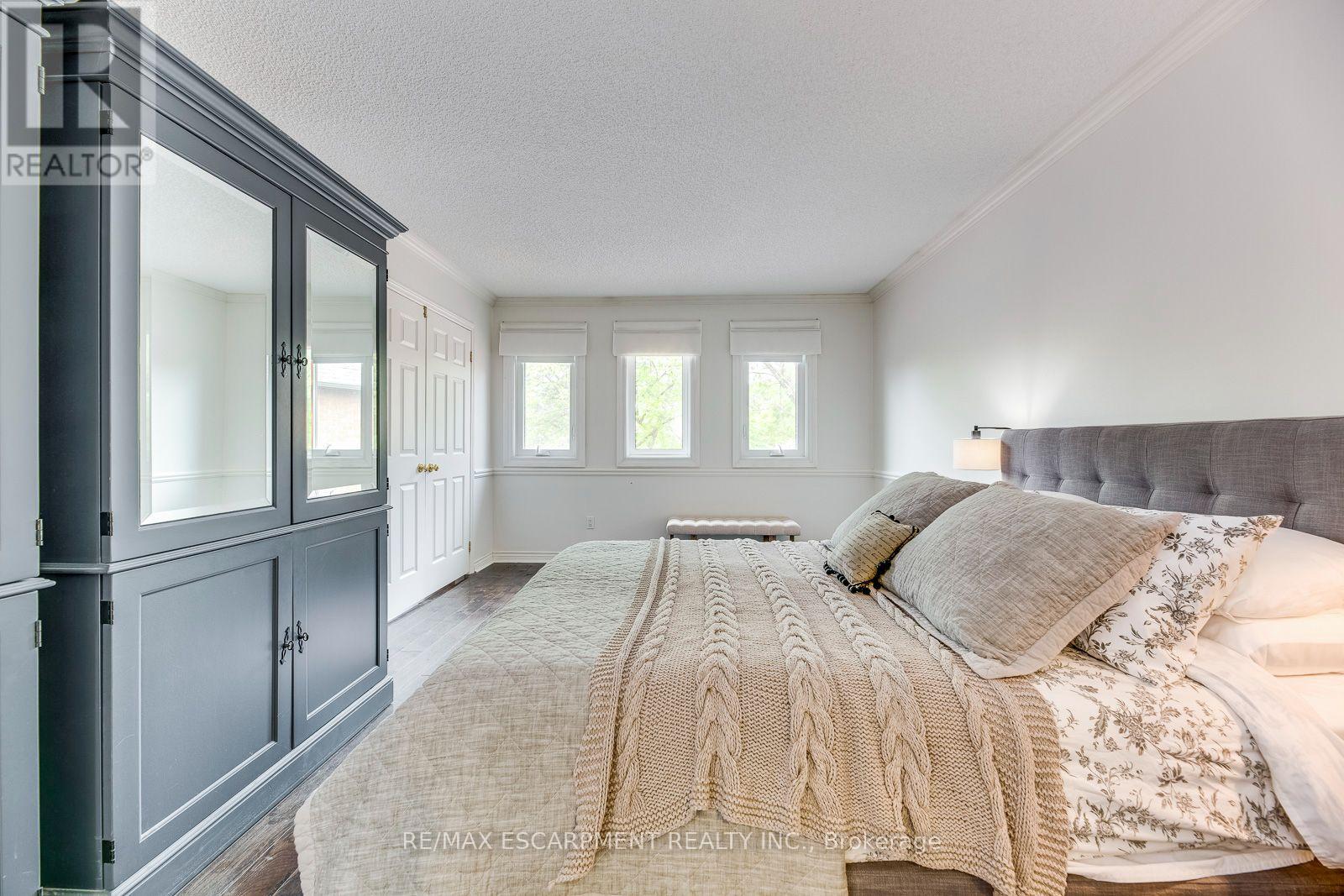 1239 White Lane, Oakville, Ontario  L6M 2T7 - Photo 29 - W13569804