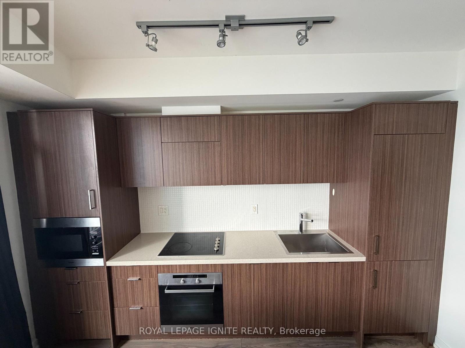 2905 - 21 Widmer Street, Toronto, Ontario  M5V 2E8 - Photo 7 - C13578498