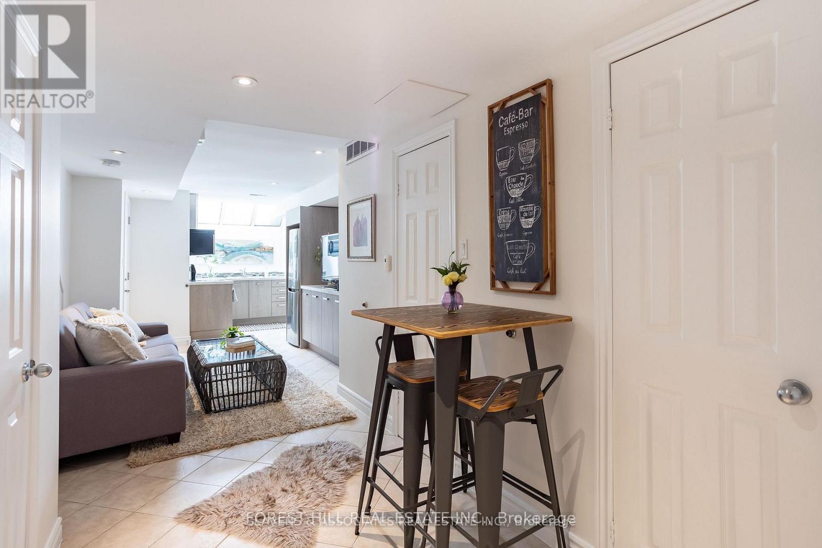 Lower - 108 Dupont Street, Toronto, Ontario M5R 1V2 - Photo 4 - C13578516
