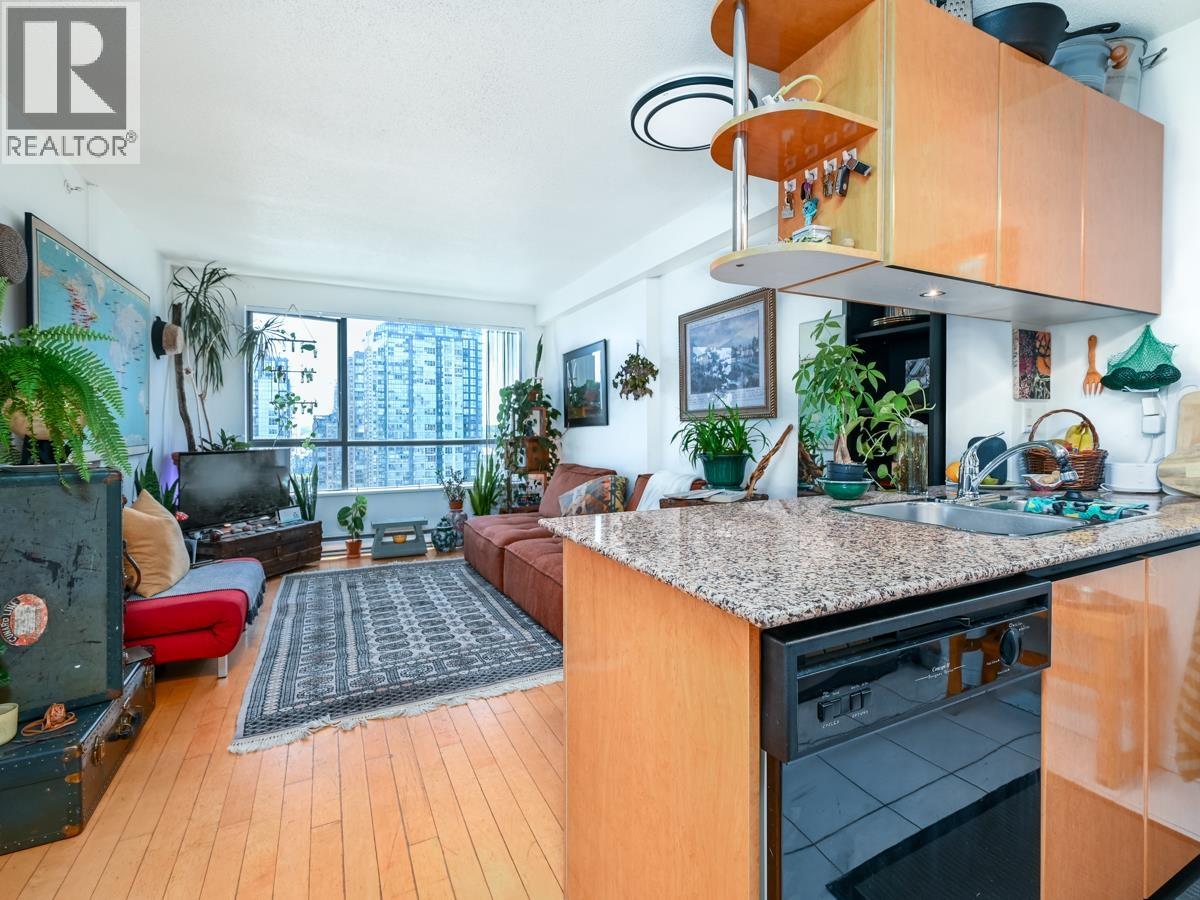 2004 1189 Howe Street, Vancouver, British Columbia  V6Z 2X4 - Photo 15 - R3147481