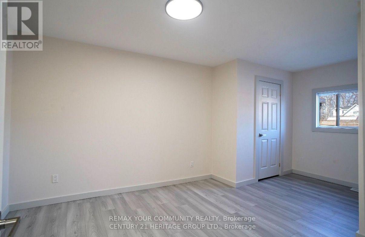 236 Simcoe Avenue, Georgina, Ontario  L4P 2H8 - Photo 35 - N13578420