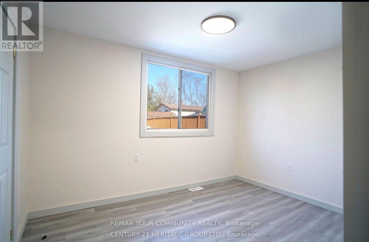 236 Simcoe Avenue, Georgina, Ontario  L4P 2H8 - Photo 39 - N13578420