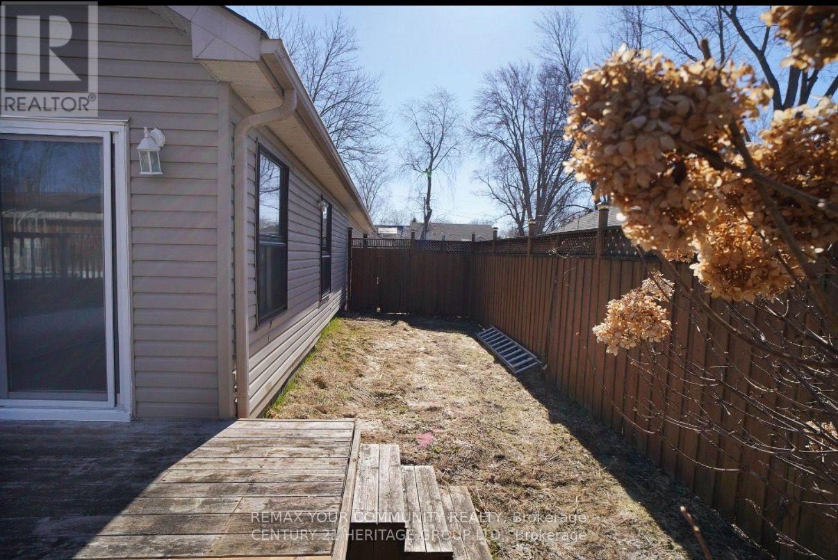 236 Simcoe Avenue, Georgina, Ontario  L4P 2H8 - Photo 45 - N13578420