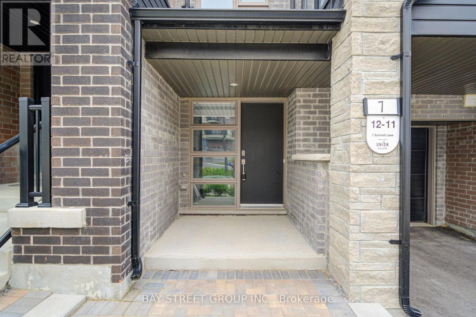 7 Schmidt Lane, Markham, Ontario  L6C 3L7 - Photo 2 - N13578570