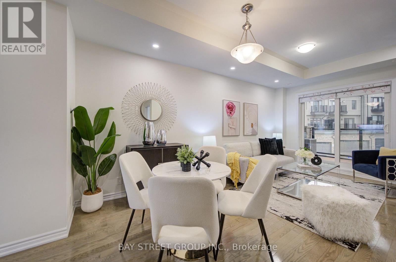 7 Schmidt Lane, Markham, Ontario  L6C 3L7 - Photo 8 - N13578570