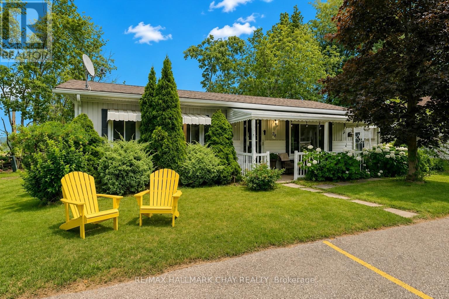 28 FLORA COURT, Innisfil, Ontario