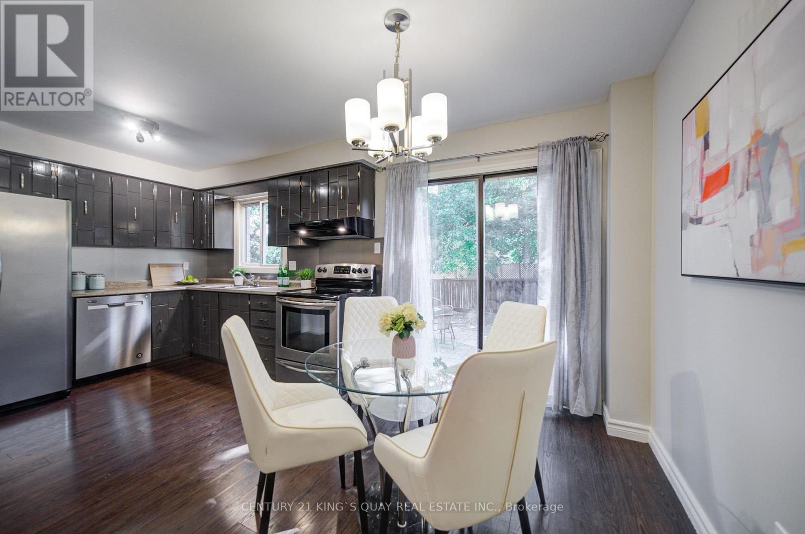17 Croxley Green, Markham, Ontario  L3R 3T5 - Photo 6 - N13576236