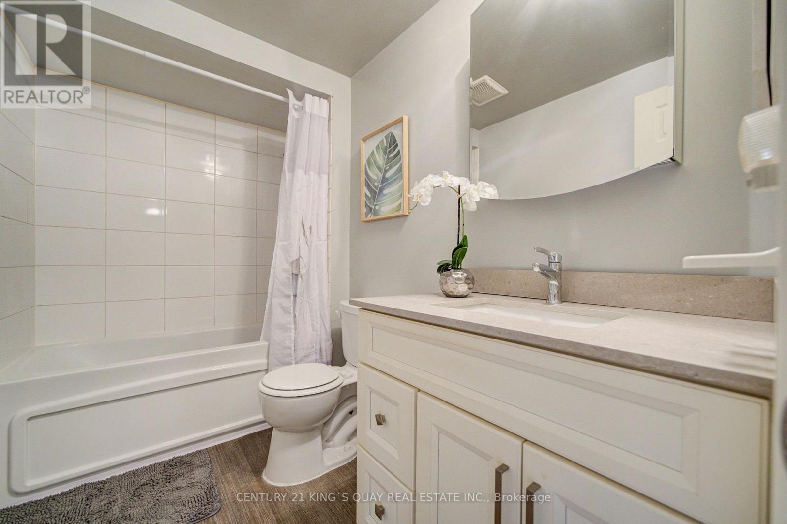 17 Croxley Green, Markham, Ontario  L3R 3T5 - Photo 9 - N13576236