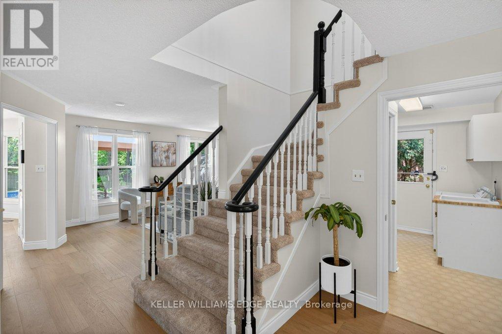2084 William O'connell Boulevard, Burlington, Ontario  L7M 3V1 - Photo 17 - W13578436