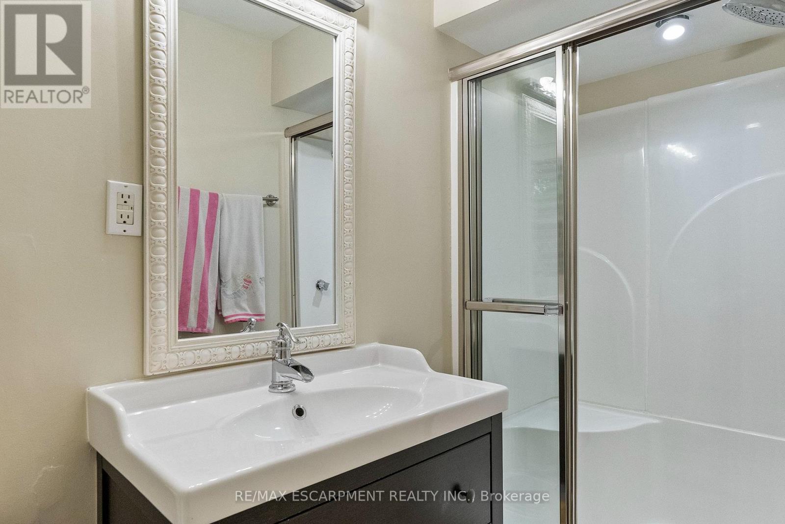 615 VANESSA CRESCENT - Photo 26