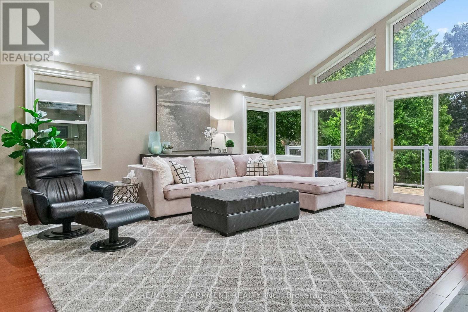 615 VANESSA CRESCENT - Photo 6