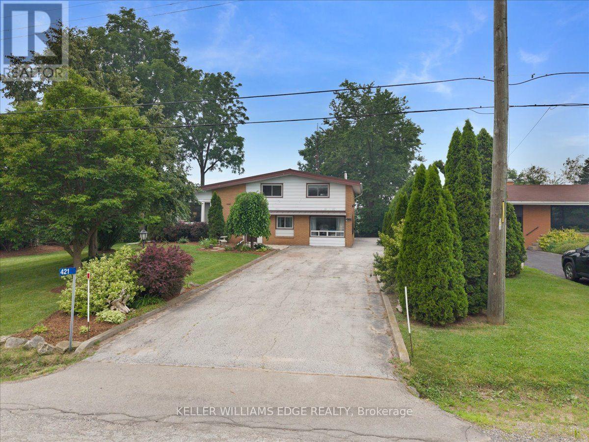 421 ROCK CHAPEL ROAD, Hamilton, Ontario