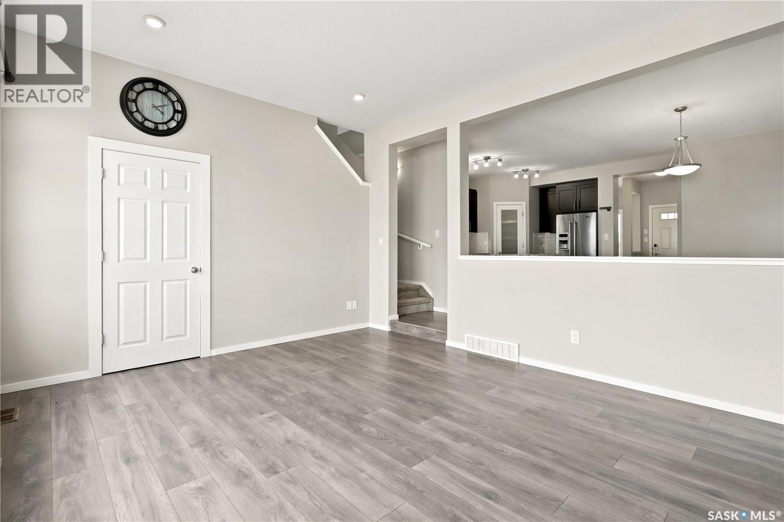 2802 Ridgway Avenue, Regina, Saskatchewan  S4X 0N1 - Photo 10 - SK042839
