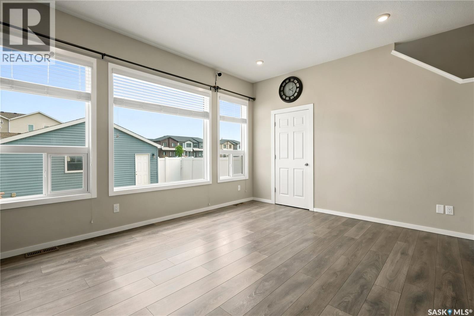 2802 Ridgway Avenue, Regina, Saskatchewan  S4X 0N1 - Photo 9 - SK042839