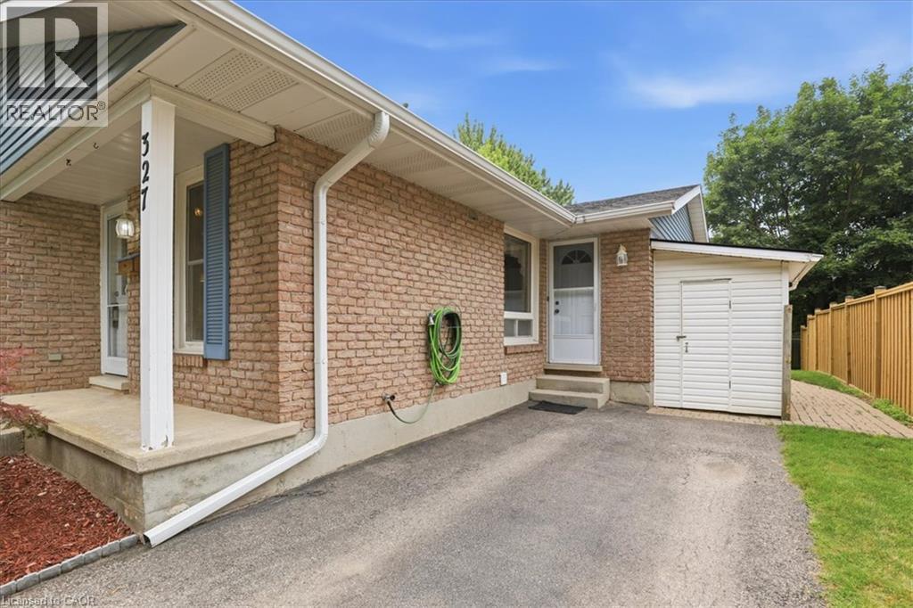 327 Grangewood Drive, Waterloo, Ontario N2K 2E4 - Photo 3 - 40846494