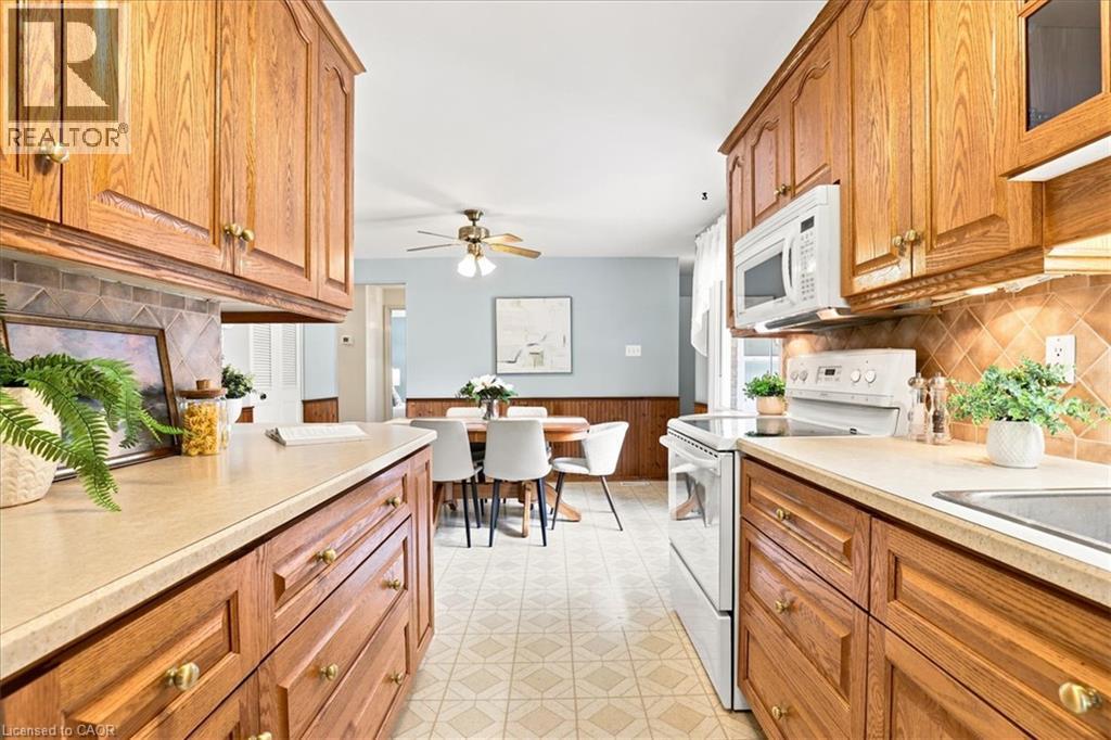 327 Grangewood Drive, Waterloo, Ontario N2K 2E4 - Photo 9 - 40846494