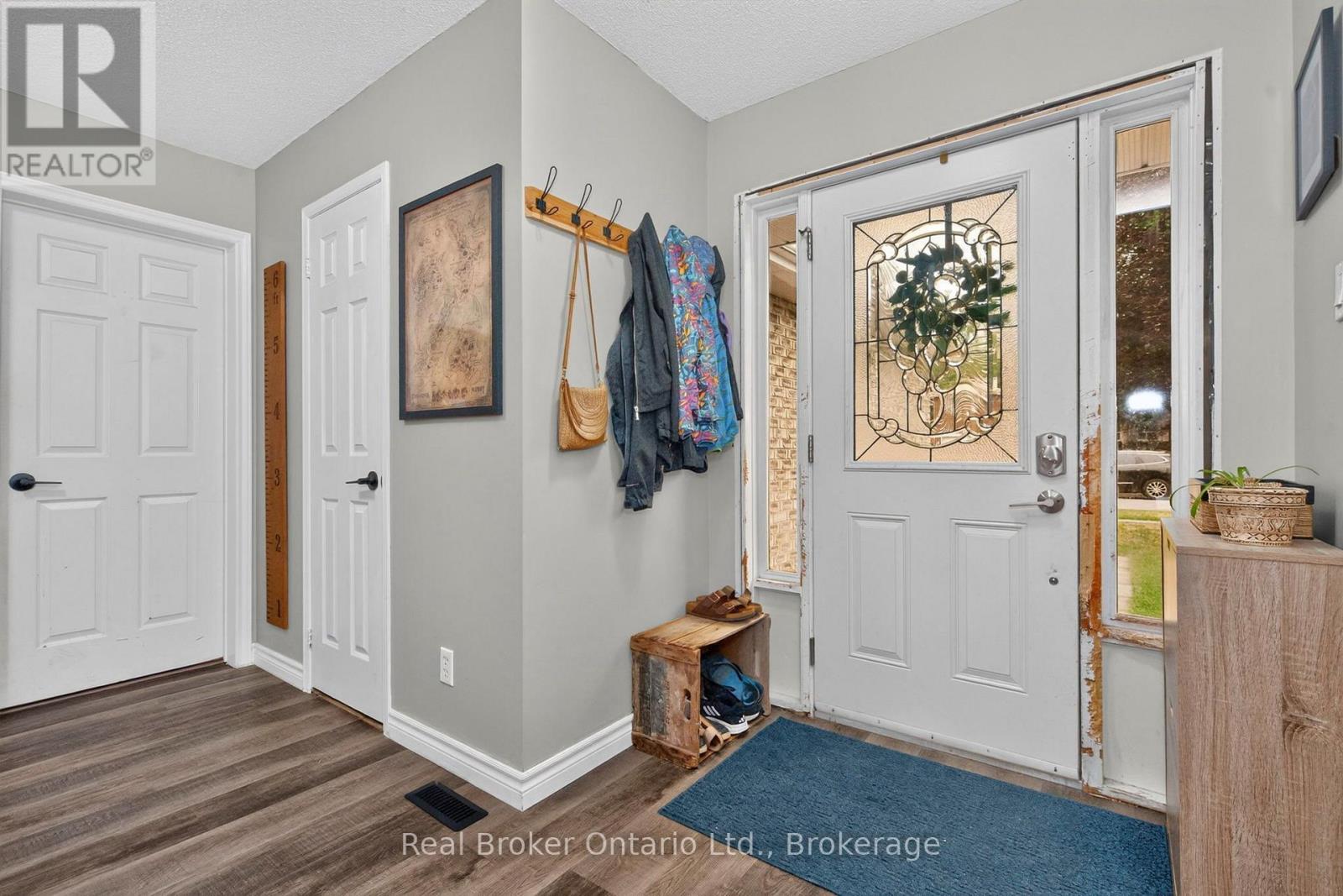 163 Woodland Drive, Midland, Ontario  L4R 4C9 - Photo 4 - S13578644