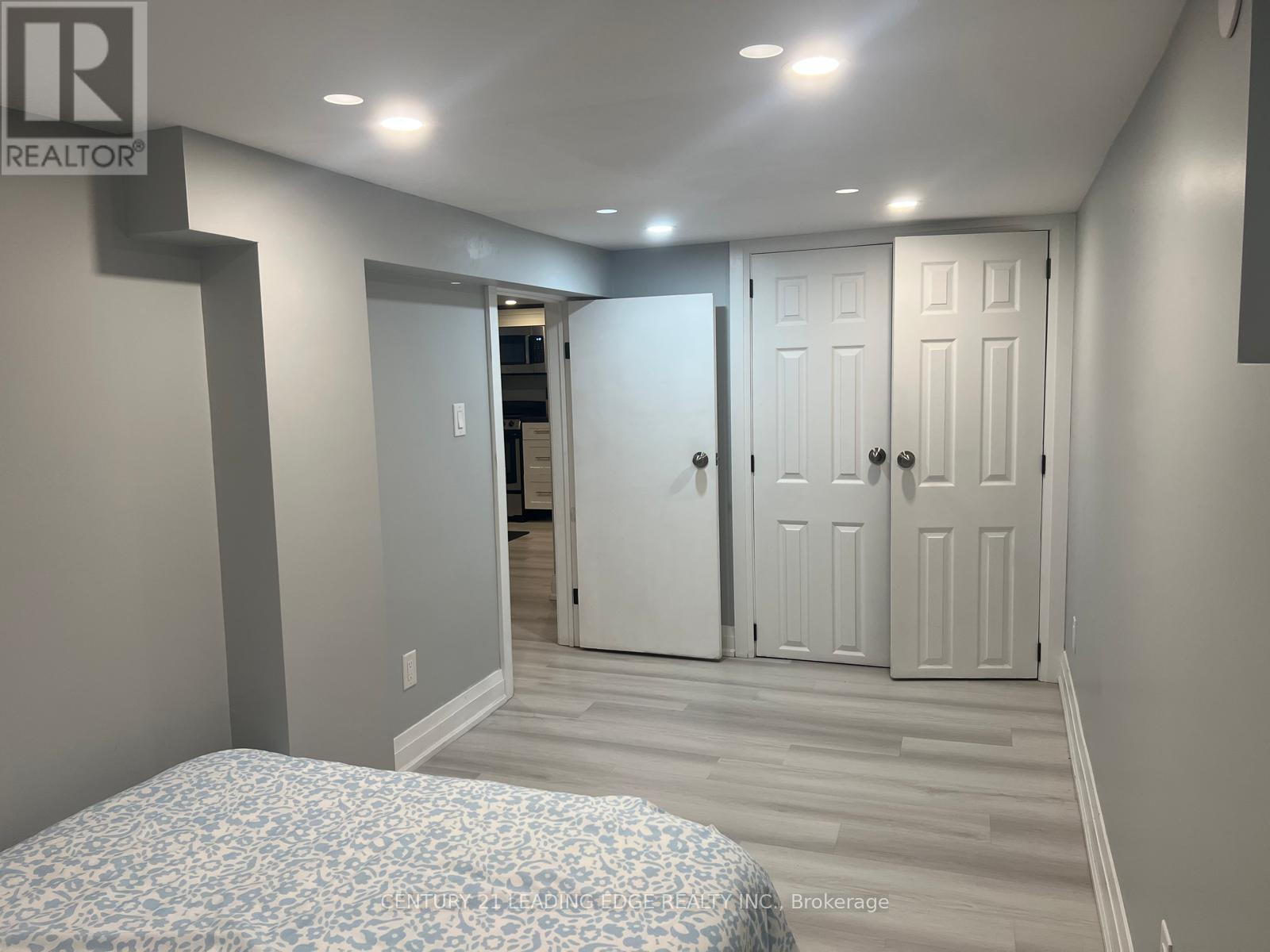15 Westbrook Avenue, Toronto, Ontario  M4C 2G1 - Photo 19 - E13578746
